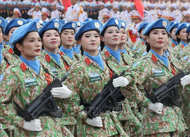 A formation of female peacekeeping officers marches on Ba Dinh Square. VNA Photo