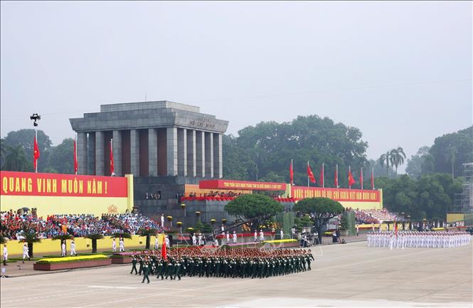 Khối sĩ quan Lục quân diễu qua Lễ đài. Ảnh: Phạm Kiên-TTXVN
