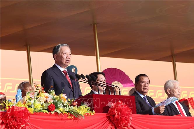 Party General Secretary To Lam addresses the ceremony. VNA Photo