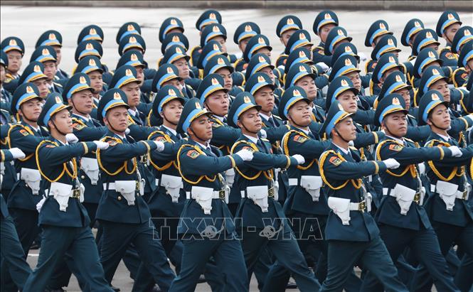 Khối sĩ quan Phòng không - Không quân. Ảnh: Phương Hoa - TTXVN