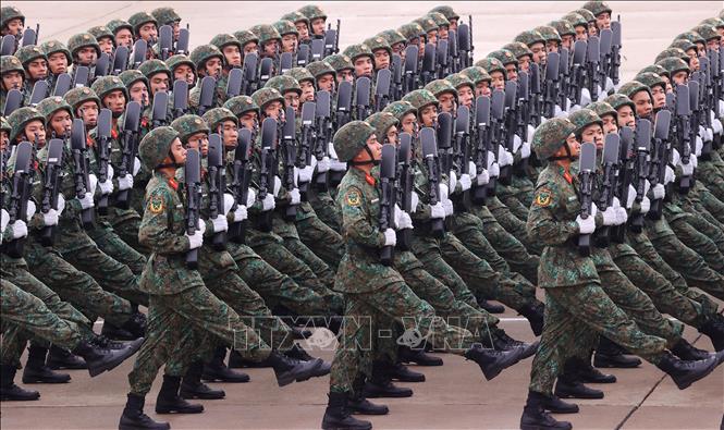 Khối chiến sĩ Tác chiến điện tử. Ảnh: TTXVN
