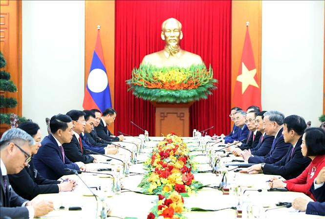 Tổng Bí thư Tô Lâm hội kiến Tổng Bí thư, Chủ tịch nước Lào Thongloun Sisoulith. Ảnh: Thống Nhất – TTXVN
