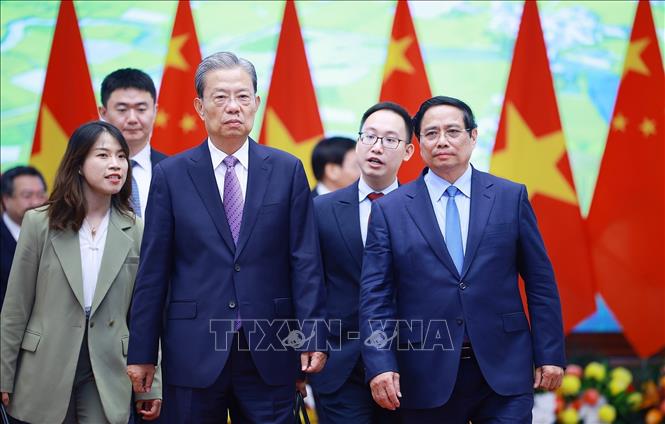 Thủ tướng Phạm Minh Chính hội kiến Ủy viên trưởng Nhân đại toàn quốc Trung Quốc Triệu Lạc Tế. Ảnh: Dương Giang-TTXVN