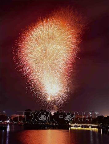 Màn pháo hoa tại Công viên Thống Nhất nhân 80 năm Quốc khánh. Ảnh: Thanh Tùng - TTXVN