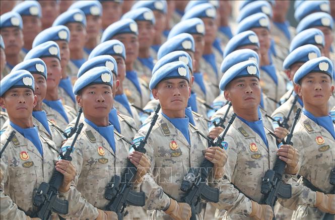 Binh sĩ Trung Quốc thuộc lực lượng gìn giữ hòa bình Liên hợp quốc tại Lễ duyệt binh kỷ niệm 80 năm chiến thắng phát xít của nhân dân thế giới ở Bắc Kinh, ngày 3/9/2025. Ảnh: THX/TTXVN