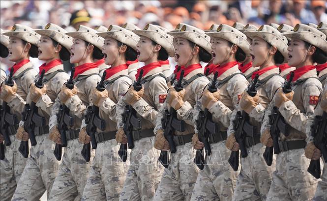 Nữ quân nhân tại Lễ duyệt binh kỷ niệm 80 năm chiến thắng phát xít của nhân dân thế giới ở Bắc Kinh, Trung Quốc, ngày 3/9/2025. Ảnh: THX/TTXVN