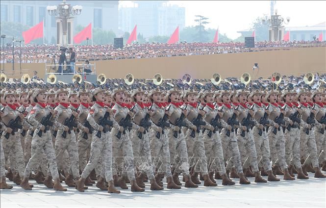 Quân đội Trung Quốc duyệt binh trên Quảng trường Thiên An Môn, kỷ niệm 80 năm Chiến thắng phát xít của nhân dân thế giới. Ảnh: Lâm Khánh – TTXVN