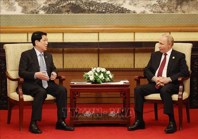 Chủ tịch nước Lương Cường hội kiến Tổng thống Nga Vladimir Putin. Ảnh: Lâm Khánh – TTXVN