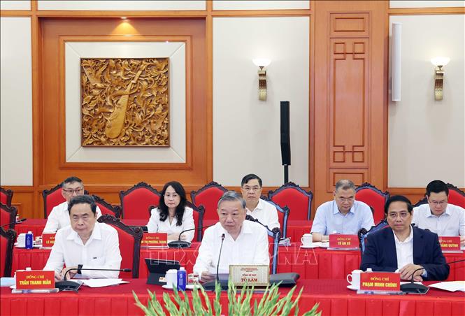 Tổng Bí thư Tô Lâm chủ trì cuộc làm việc của Bộ Chính trị với Ban Thường vụ Đảng uỷ Mặt trận Tổ quốc, các đoàn thể Trung ương. Ảnh: Thống Nhất – TTXVN