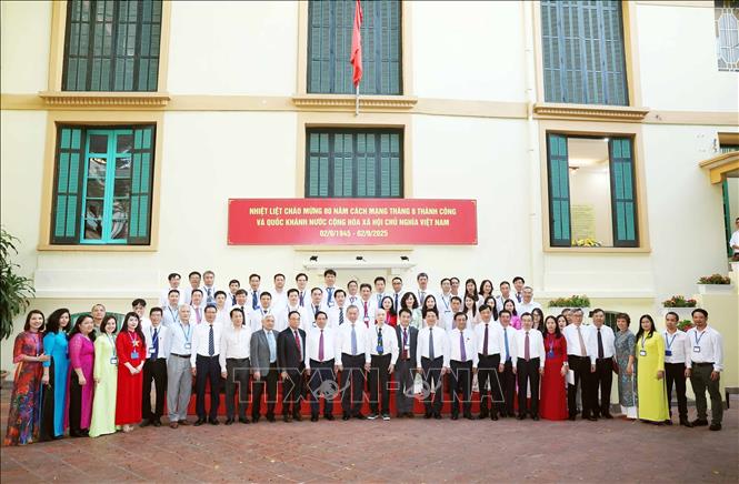 Tổng Bí thư Tô Lâm, Thủ tướng Phạm Minh Chính và các đại biểu. Ảnh: Thống Nhất – TTXVN
