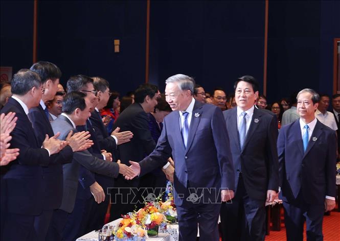 Tổng Bí thư Tô Lâm, Chủ tịch nước Lương Cường với các đại biểu. Ảnh: Thống Nhất – TTXVN