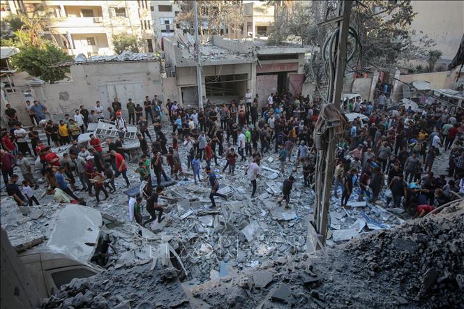 Ngày 31/8/2025, Lực lượng phòng vệ Israel (IDF) đã tiến hành các cuộc tấn công ác liệt vào thành phố Gaza và vùng phụ cận, gây thương vong lớn cho dân thường và buộc nhiều người phải di tản khẩn cấp. Truyền thông Israel đưa tin Abu Obeida - người phát ngôn cánh quân sự của Hamas - đã thiệt mạng trong các đợt tấn công này. Ảnh: THX/TTXVN