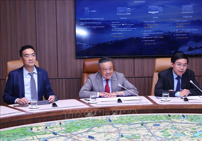 Chủ tịch UBND thành phố Hà Nội Trần Sỹ Thanh phát biểu. Ảnh: Văn Điệp - TTXVN