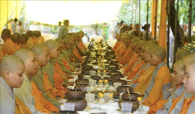 Đại Lễ Vu Lan được tổ chức tại tổ đình Từ Đàm (phường Thuận Hoá, thành phố Huế). Ảnh: Văn Dũng-TTXVN