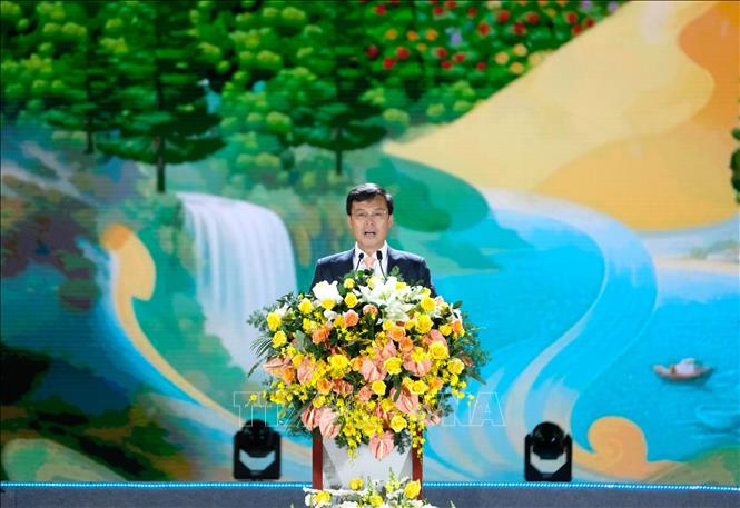 Ông Đinh Văn Tuấn, Phó Chủ tịch UBND tỉnh Lâm Đồng phát biểu tại Lễ khai mạc. Ảnh: Nguyễn Dũng – TTXVN