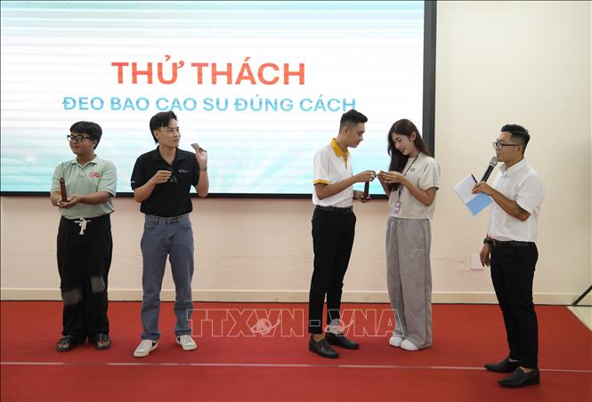 Các tiết mục giao lưu tại sự kiện. Ảnh: Ánh Tuyết - TTXVN