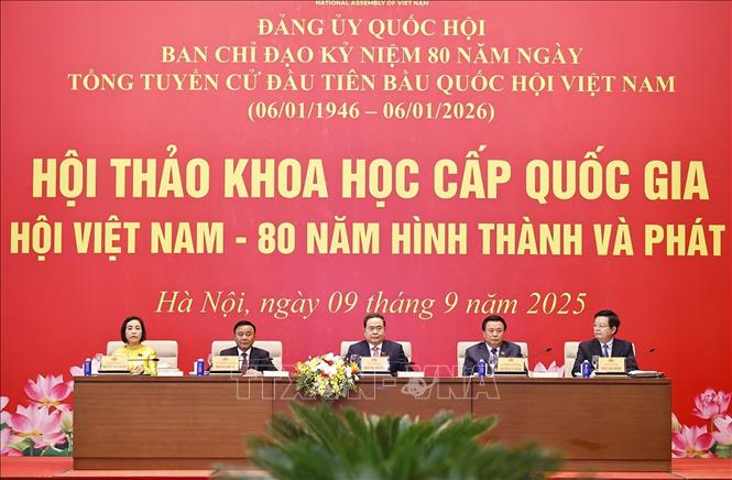 Chủ tịch Quốc hội Trần Thanh Mẫn chủ trì hội thảo. Ảnh: Doãn Tấn - TTXVN