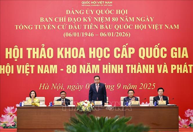 Chủ tịch Quốc hội Trần Thanh Mẫn chủ trì hội thảo. Ảnh: Doãn Tấn - TTXVN