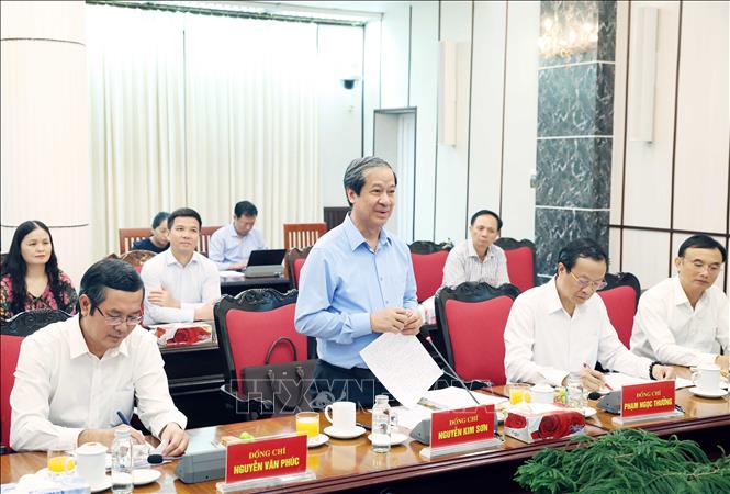 Đồng chí Nguyễn Kim Sơn, Bộ trưởng Bộ Giáo dục và Đào tạo phát biểu. Ảnh: Thống Nhất – TTXVN