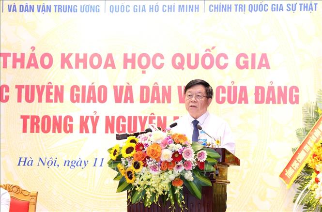 Đồng chí Nguyễn Trọng Nghĩa, Uỷ viên Bộ Chính trị, Bí thư Trung ương Đảng, Trưởng Ban Tuyên giáo và Dân vận Trung ương phát biểu kết luận hội thảo. Ảnh: Phương Hoa – TTXVN