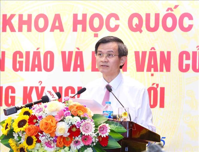 Đồng chí Đoàn Minh Huấn, Uỷ viên Trung ương Đảng, Phó Giám đốc Thường trực Học viện Chính trị Quốc gia Hồ Chí Minh phát biểu. Ảnh: Phương Hoa – TTXVN
