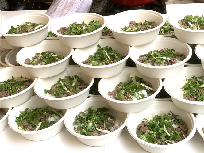 Phở bò - món ăn truyền thống được nêm nếm bằng chính các loại gia vị đặc trưng của Việt Nam – được phục vụ tại sự kiện. Ảnh: Ngọc Quang – PV TTXVN tại Mỹ