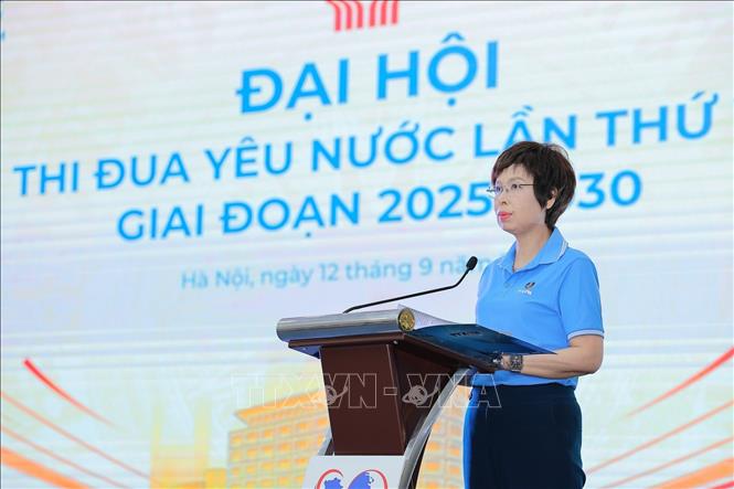 Đồng chí Vũ Việt Trang, Bí thư Đảng ủy, Tổng giám đốc, Chủ tịch Hội đồng Thi đua - khen thưởng TTXVN phát biểu khai mạc Đại hội. Ảnh: Lê Đông - TTXVN