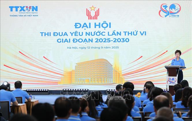 Đồng chí Vũ Việt Trang, Bí thư Đảng ủy, Tổng giám đốc, Chủ tịch Hội đồng Thi đua - Khen thưởng TTXVN phát biểu khai mạc Đại hội. Ảnh: Lê Đông - TTXVN