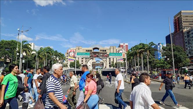 Quang cảnh đại lộ Bolivar, trung thâm thủ đô Caracas, Venezuela. Ảnh: Phi Hùng - PV TTXVN tại Mỹ Latinh.