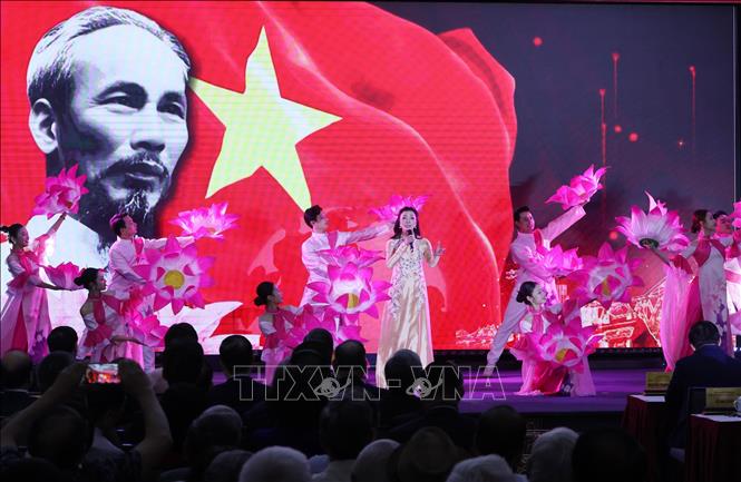 Chương trình nghệ thuật tại Lễ kỷ niệm 80 năm Ngày truyền thống Thông tấn xã Việt Nam (15/9/1945 - 15/9/2025). Ảnh: Thống Nhất - TTXVN