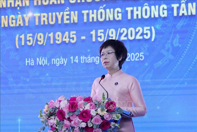 Đồng chí Vũ Việt Trang, Bí thư Đảng uỷ, Tổng Giám đốc TTXVN đọc Diễn văn Kỷ niệm 80 năm Ngày truyền thống Thông tấn xã Việt Nam (15/9/1945 - 15/9/2025). Ảnh: Lâm Khánh – TTXVN