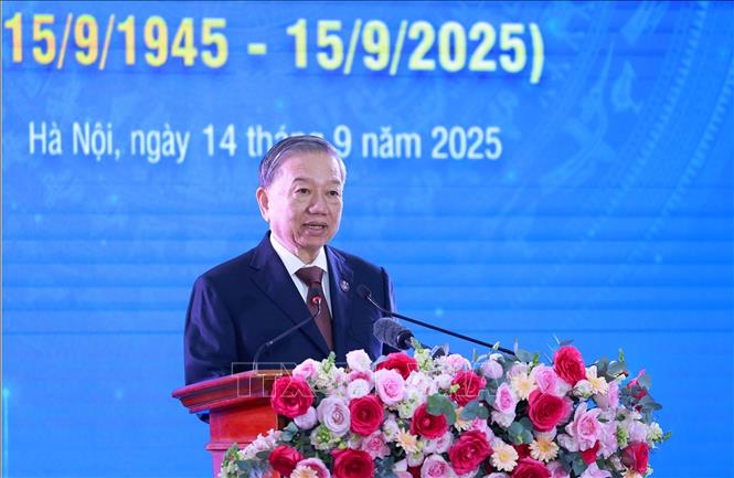 Tổng Bí thư Tô Lâm phát biểu tại Lễ đón nhận Huân chương Hồ Chí Minh và kỷ niệm 80 năm Ngày truyền thống Thông tấn xã Việt Nam (15/9/1945-15/9/2025). Ảnh: Dương Giang - TTXVN