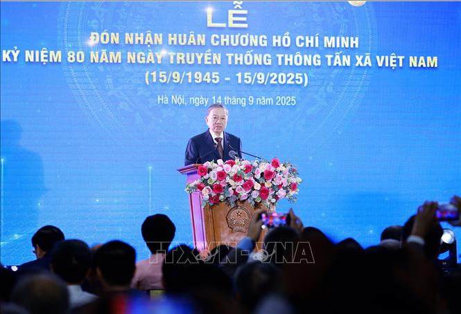 Tổng Bí thư Tô Lâm phát biểu tại Lễ đón nhận Huân chương Hồ Chí Minh và kỷ niệm 80 năm Ngày truyền thống Thông tấn xã Việt Nam (15/9/1945-15/9/2025). Ảnh: Dương Giang - TTXVN