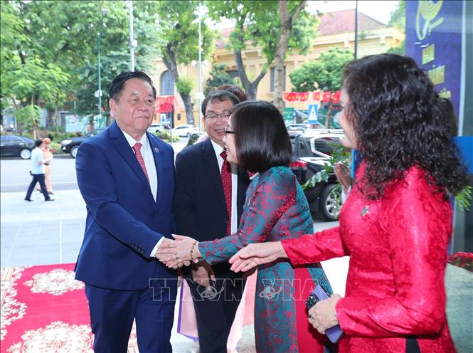 Đồng chí Nguyễn Trọng Nghĩa, Ủy viên Bộ Chính trị, Bí thư TW Đảng, Trưởng Ban Tuyên giáo và Dân vận TW đến dự Lễ kỷ niệm 80 năm Ngày truyền thống Thông tấn xã Việt Nam. Ảnh: Trọng Đức - TTXVN