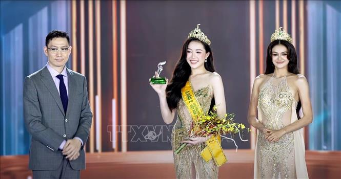 Á hậu 2 Lê Thị Thu Trà. Ảnh: TTXVN phát