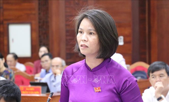 Đại biểu HĐND tỉnh Đắk Lắk phát biểu góp ý tại kỳ họp. Ảnh: Tường Quân - TTXVN