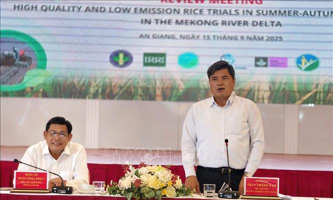 Ông Trần Thanh Nam, Thứ trưởng  Bộ Nông nghiệp và Môi trường, phát biểu tại Hội nghị. Ảnh: Thanh Sang-TTXVN 