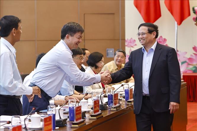 Thủ tướng Chính phủ Phạm Minh Chính với đại biểu. Ảnh: Doãn Tấn - TTXVN
