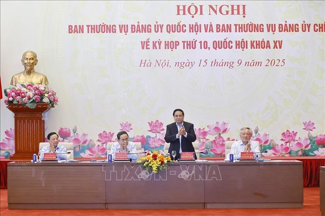Thủ tướng Chính phủ Phạm Minh Chính chủ trì hội nghị. Ảnh: Doãn Tấn - TTXVN