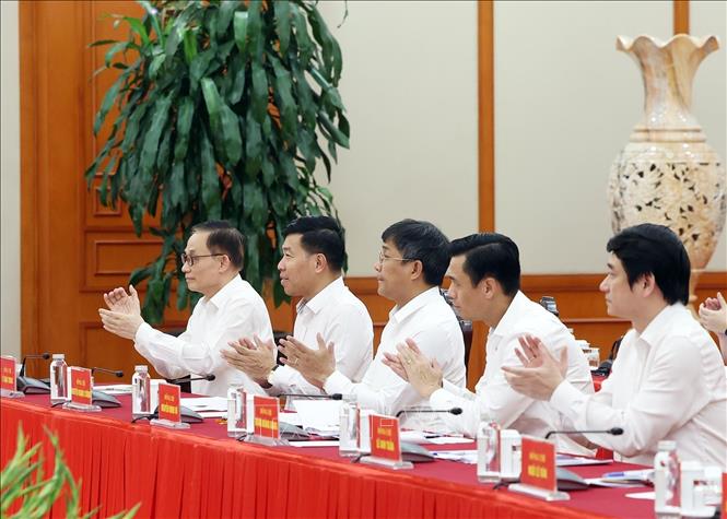 Các đồng chí Ban Thường vụ Đảng ủy Bộ Ngoại giao tham dự cuộc làm việc. Ảnh: Thống Nhất – TTXVN