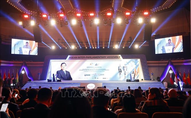 Chủ tịch Hạ viện Malaysia - Chủ tịch AIPA-46 Johari Abdul phát biểu khai mạc. Ảnh: Doãn Tấn – TTXVN
