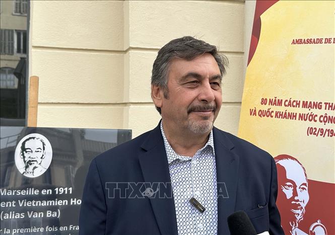 Ông Jean Marc Coppola, Phó Thị trưởng phụ trách văn hóa và di sản của thành phố Marseille tại buổi lễ. Ảnh: Ngọc Hiệp-PV TTXVN tại Pháp