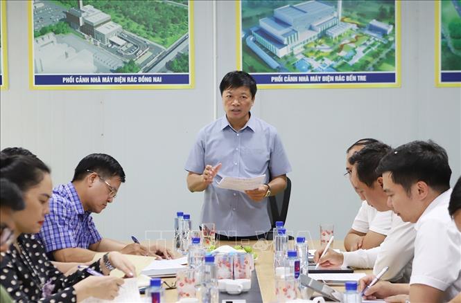 Phó Chủ tịch UBND tỉnh Bắc Ninh Đào Quang Khải phát biểu tại buổi làm việc. Ảnh: Thái Hùng - TTXVN