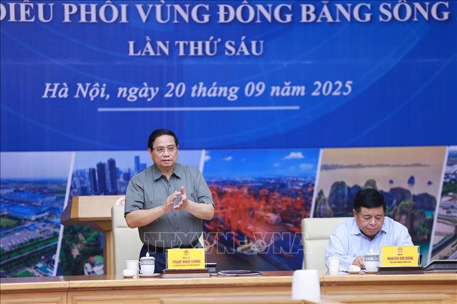 Thủ tướng Phạm Minh Chính chủ trì Hội nghị Hội đồng điều phối vùng Đồng bằng sông Hồng lần thứ sáu. Ảnh: Dương Giang-TTXVN 

