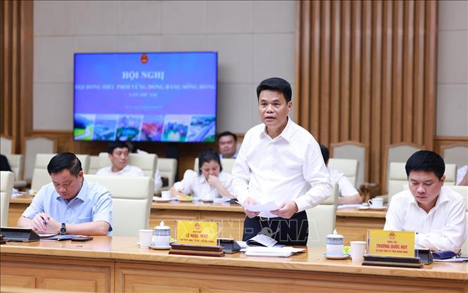 Chủ tịch UBND thành phố Hải Phòng Lê Ngọc Châu phát biểu. Ảnh: Dương Giang-TTXVN
