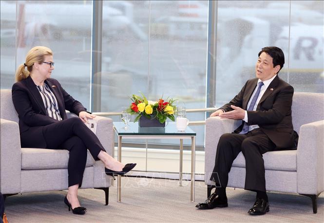 Chủ tịch nước Lương Cường tiếp bà Stephanie Pope, Chủ tịch kiêm Giám đốc điều hành của Boeing Commercial Airplanes (BCA). Ảnh: Lâm Khánh – TTXVN 
