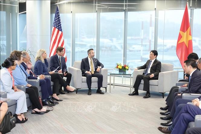 Chủ tịch nước Lương Cường tiếp Đoàn Quốc hội bang Oregon (Hoa Kỳ) do Hạ nghị sĩ Daniel Lộc Nguyễn làm Trưởng đoàn. Ảnh: Lâm Khánh – TTXVN 