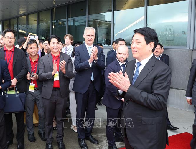 Chủ tịch nước Lương Cường dự Lễ bàn giao máy bay Boeing 737-8 đầu tiên giữa Tập đoàn Boeing và Hãng hàng không Vietjet Air. Ảnh: Lâm Khánh – TTXVN 
