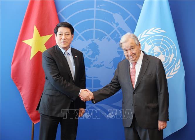 Chủ tịch nước Lương Cường gặp Tổng Thư ký Liên hợp quốc Antonio Guterres. Ảnh: Lâm Khánh – TTXVN