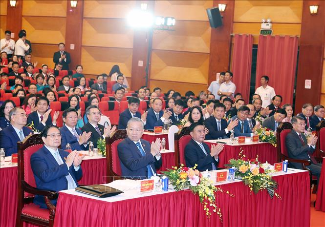 Tổng Bí thư Tô Lâm và các đồng chí Lãnh đạo, nguyên Lãnh đạo Đảng, Nhà nước dự Đại hội. Ảnh: Thống Nhất – TTXVN